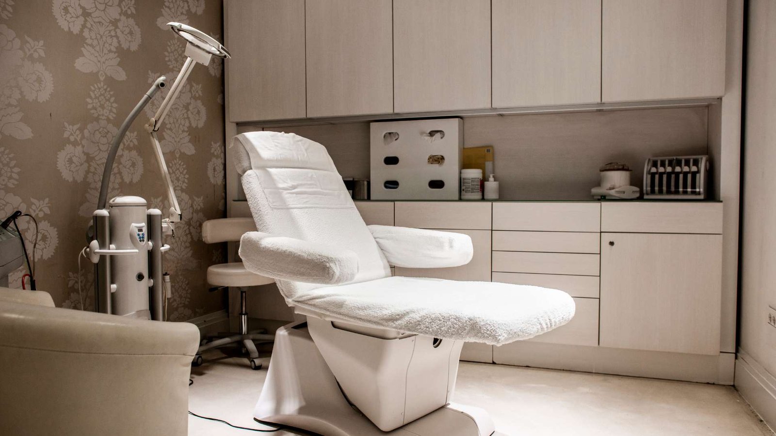 Clinic Interior Designers in Kolkata