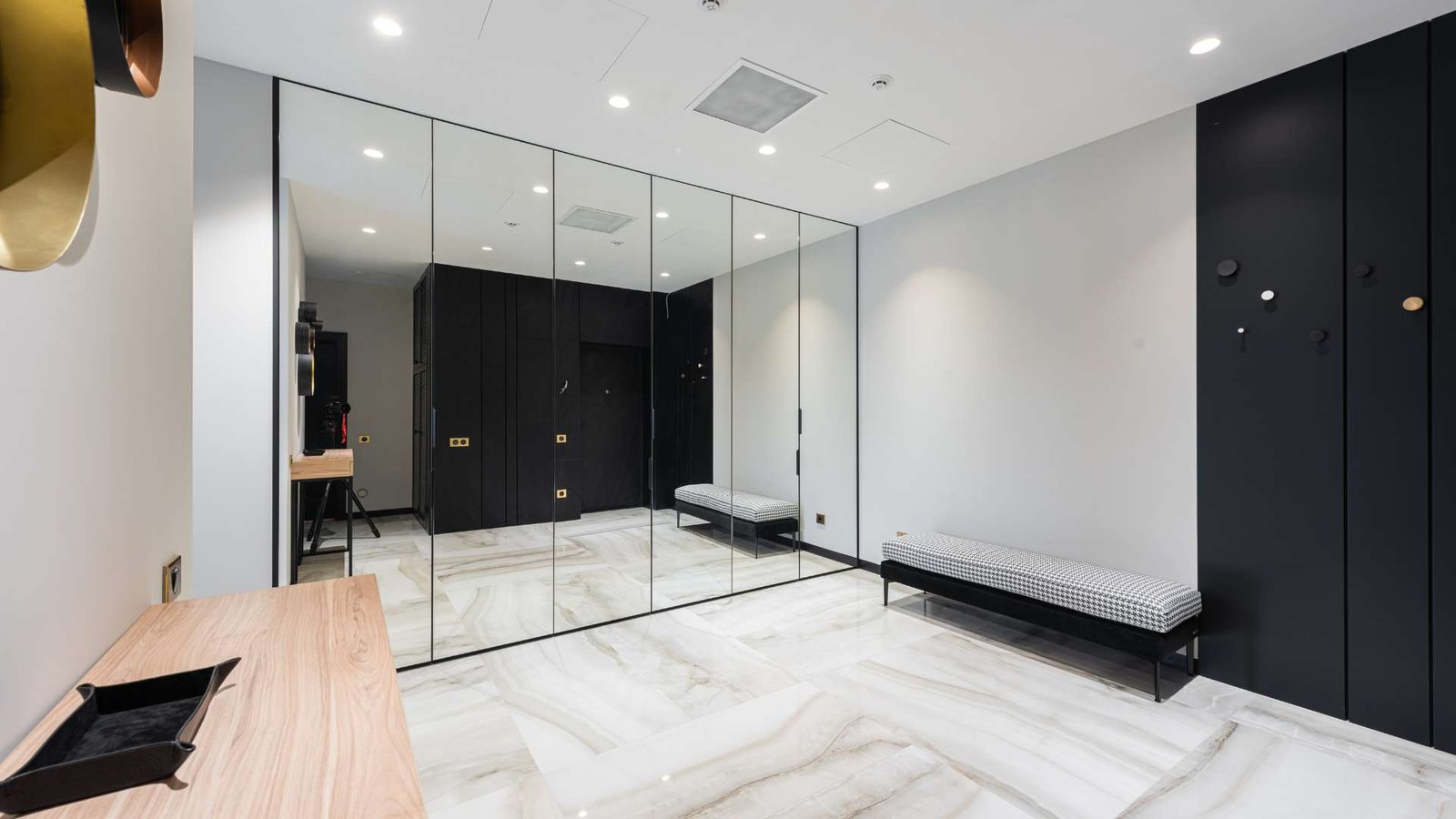 Wardrobe Designers & Installation Services in Kolkata